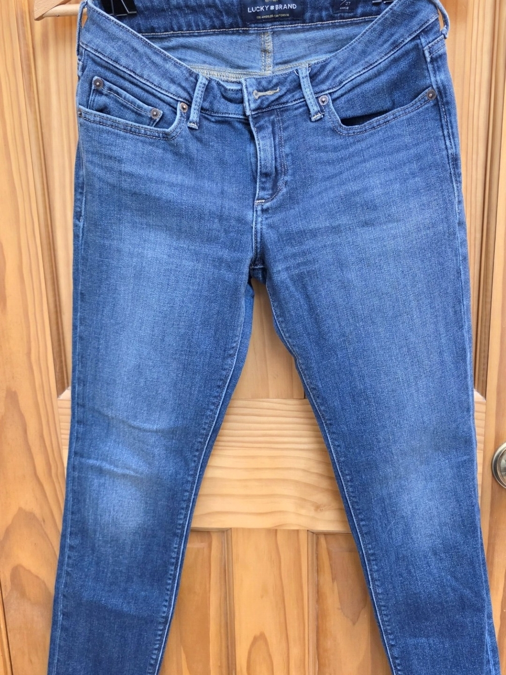 Lucky Brand Women's Medium Blue Skinny Jeans
